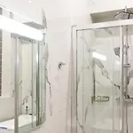 Lux *