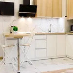 Lux * Leopoli